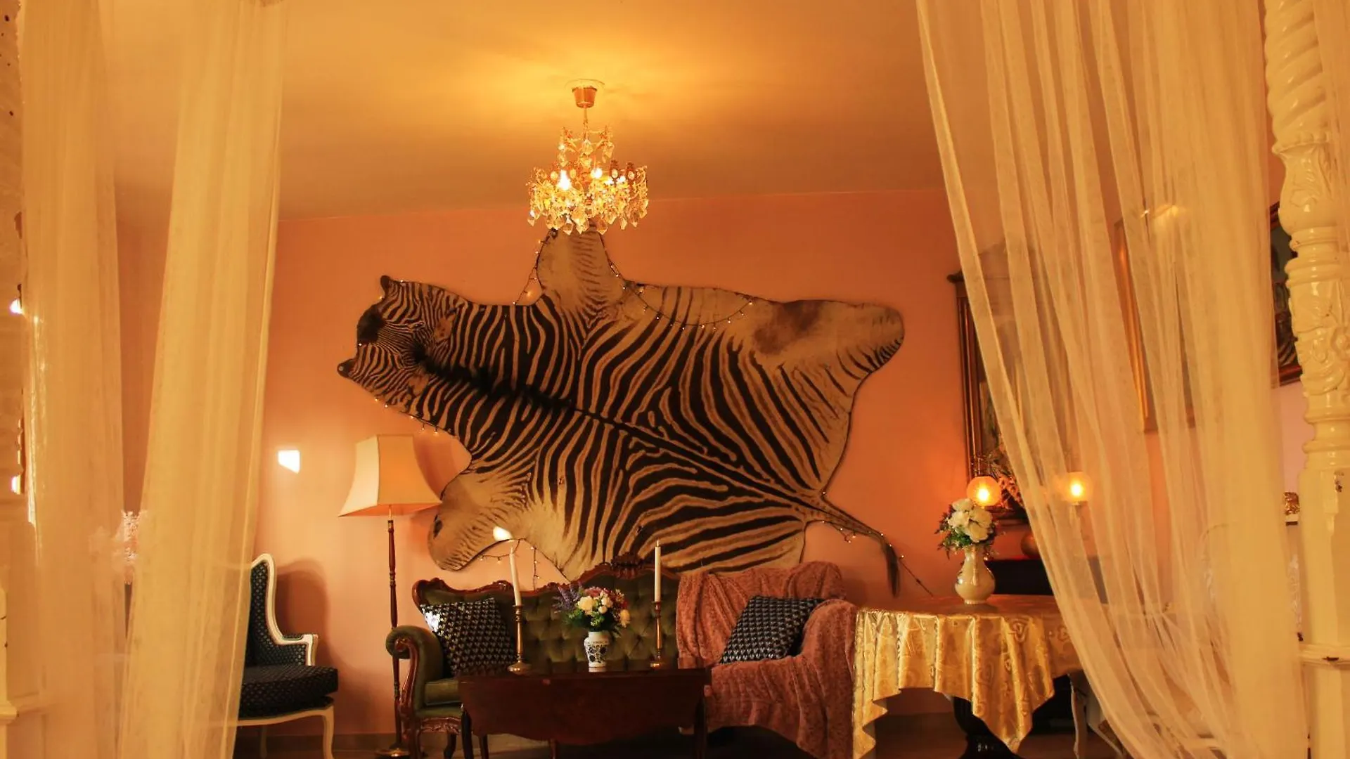 Penzion Esmaraldas House Of Love Terrasini Itálie