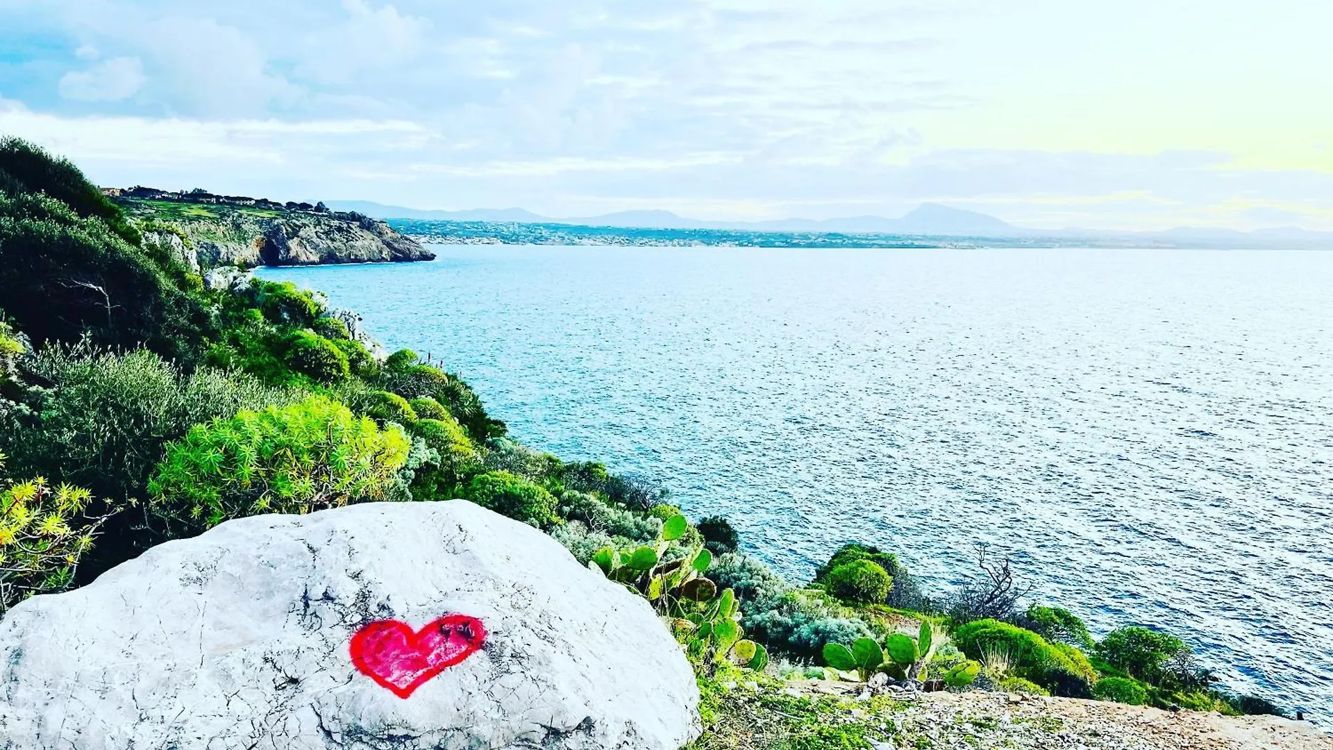 Esmaraldas House Of Love Terrasini 0*,  Italy
