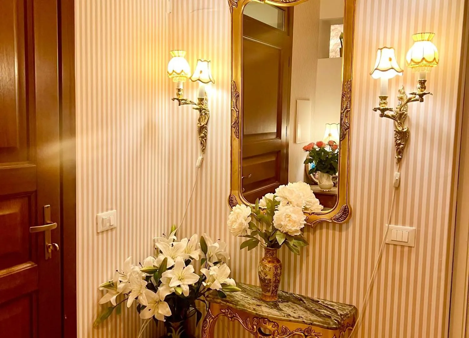 Esmaraldas House Of Love Terrasini 0*,  Italy
